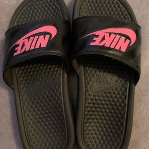 Nike slides